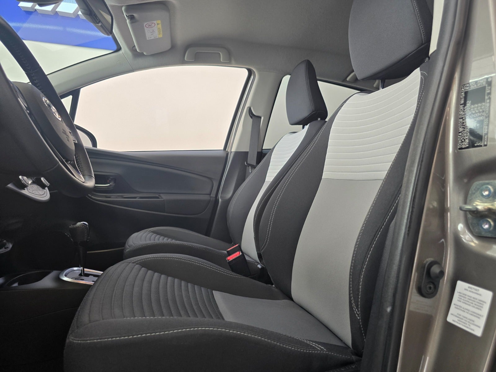 Billede af Toyota Yaris 1,5 Hybrid H3 Limited Smart e-CVT