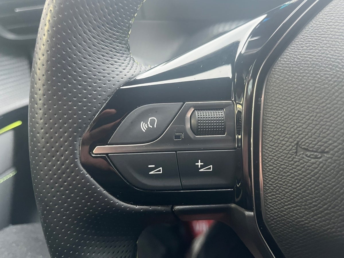 Billede af Peugeot e-208 50 GT Prime+