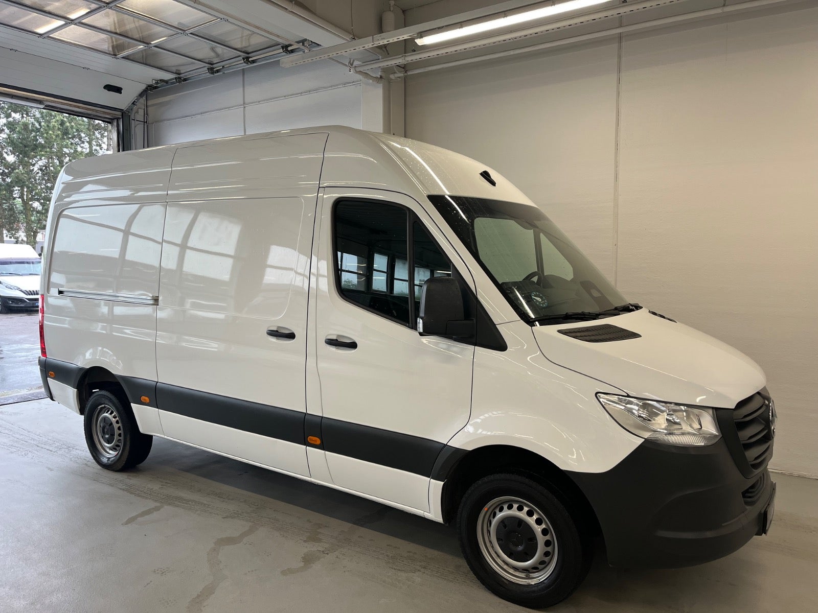 Billede af Mercedes Sprinter 317 2,0 CDi A2 Kassevogn PRO aut. RWD