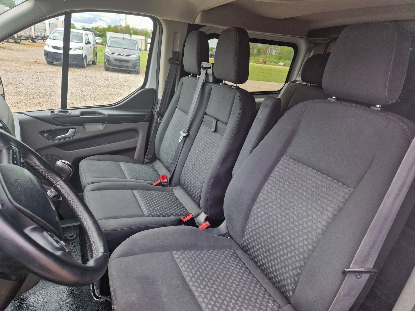 Billede af Ford Transit Custom 300L 2,0 TDCi 130 Trend Mandskabsvogn