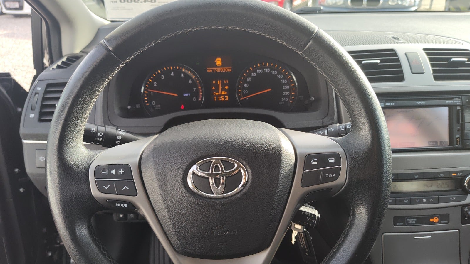 Toyota Avensis 2011