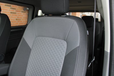 VW e-Caravelle Life SWB