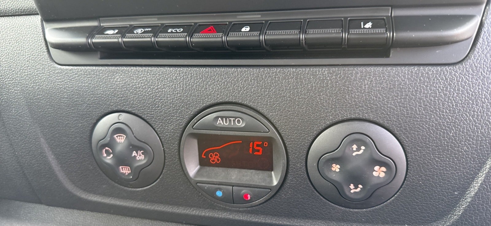 Billede af Renault Master IV T35 2,3 dCi 145 L3H2 Kassevogn RWD