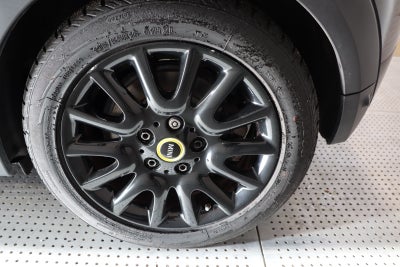 MINI Cooper SE Camden Edition