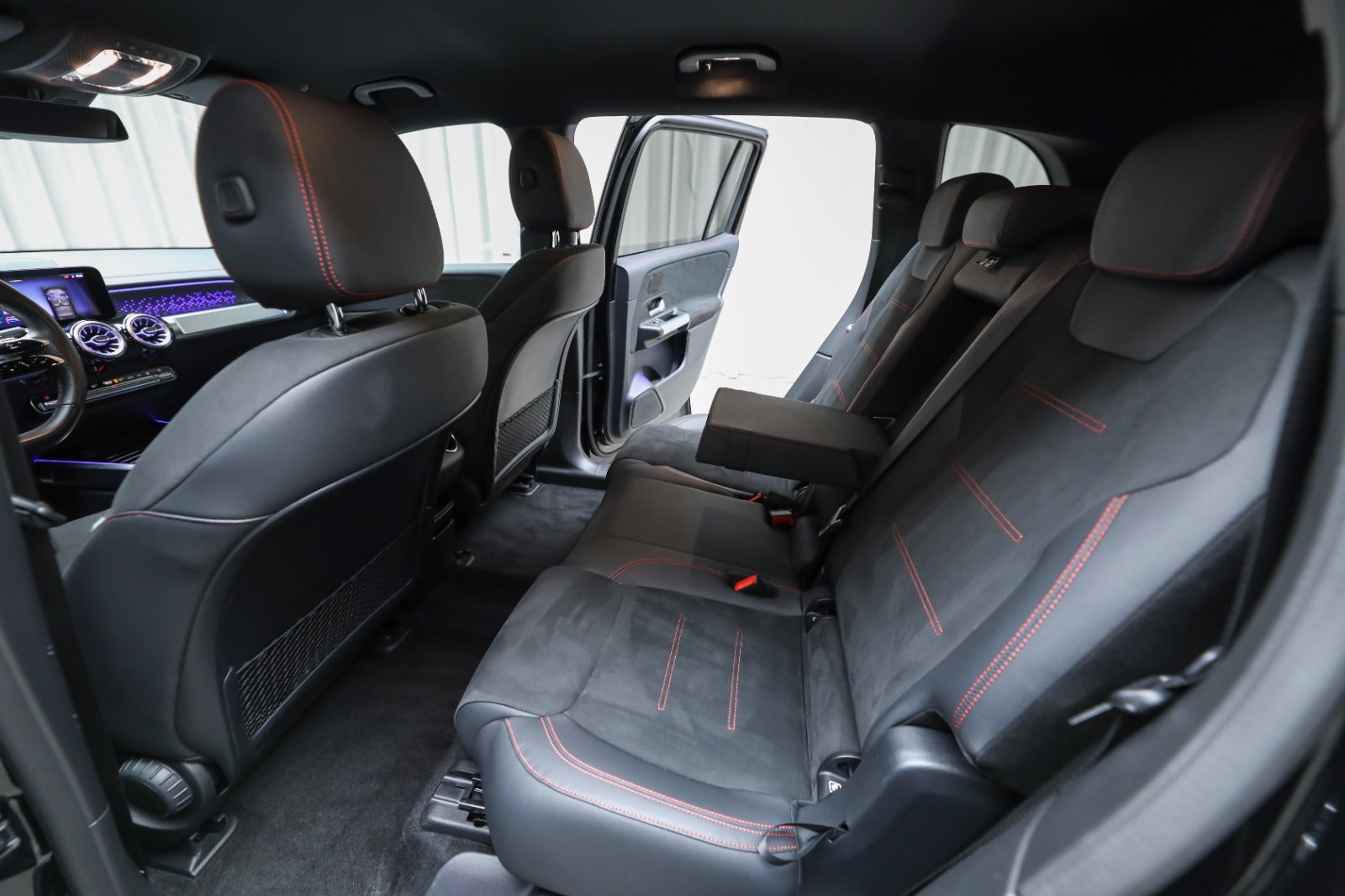 Mercedes-Benz EQB 250+ (5/8)