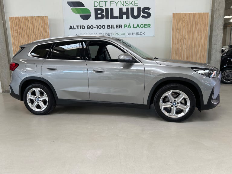 BMW iX1 eDrive20 X-Line