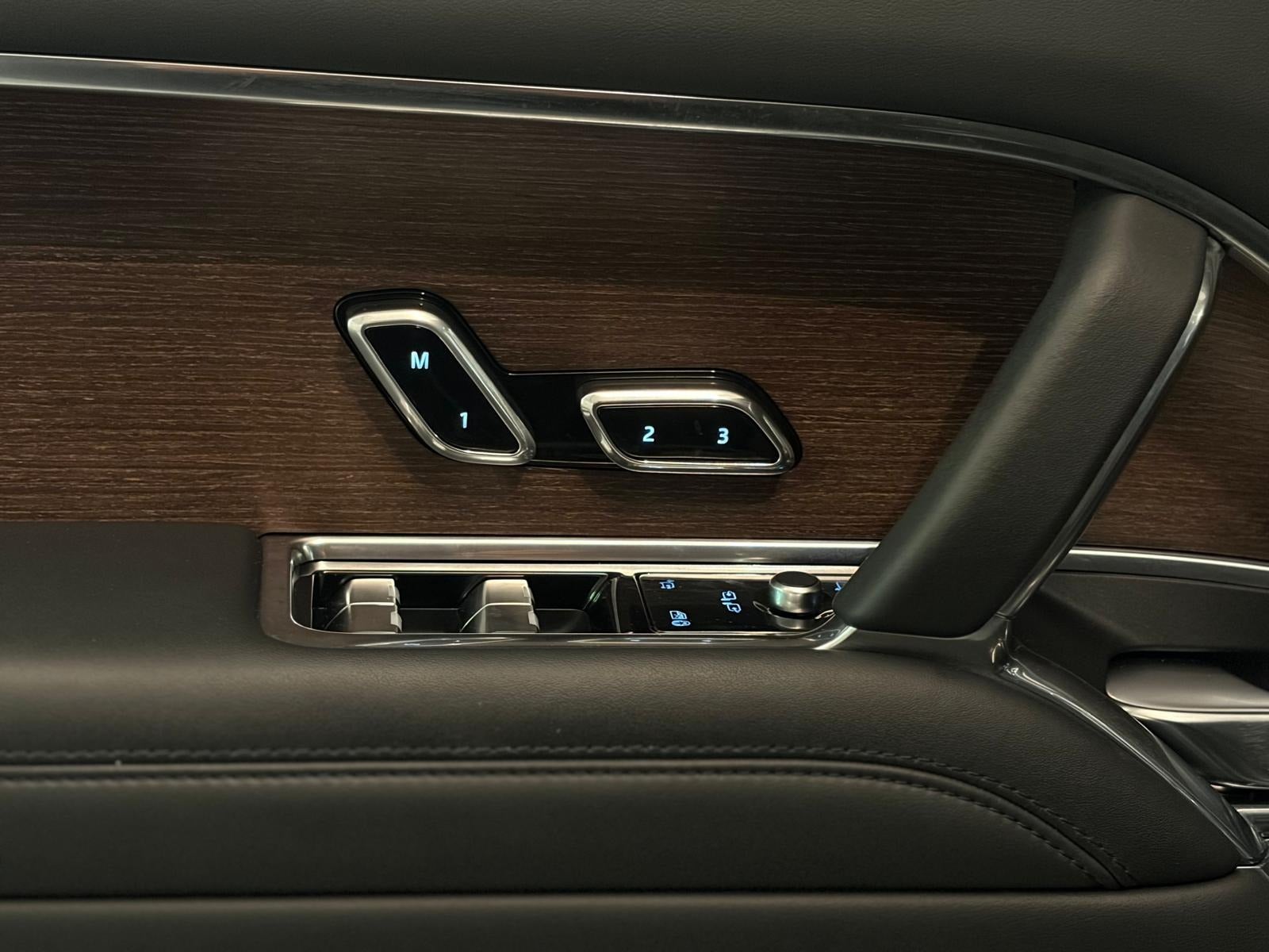 Land Rover – Range Rover