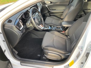 Kia Ceed PHEV Prestige SW DCT