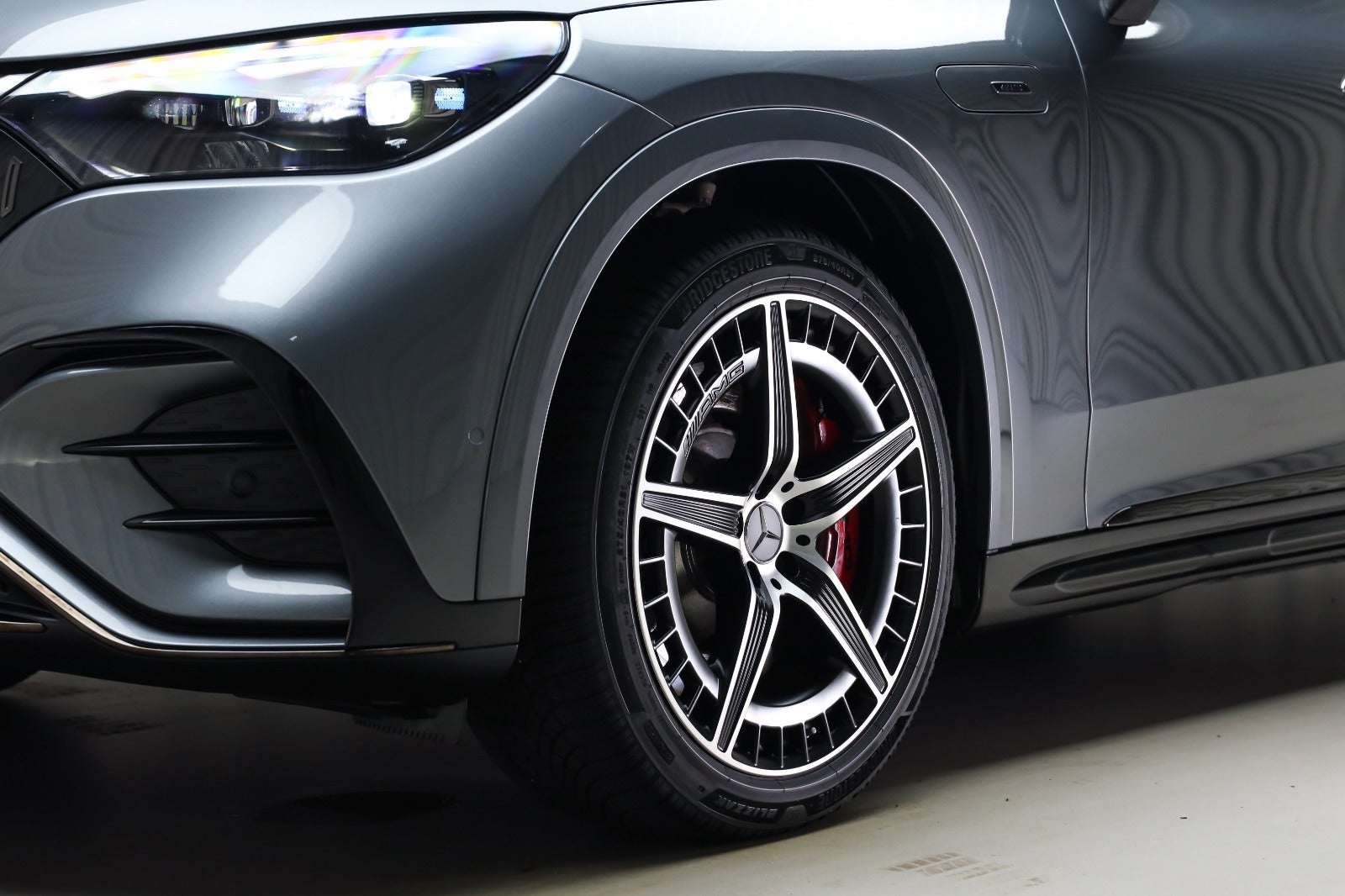 Mercedes-AMG EQE 43 SUV (8/8)