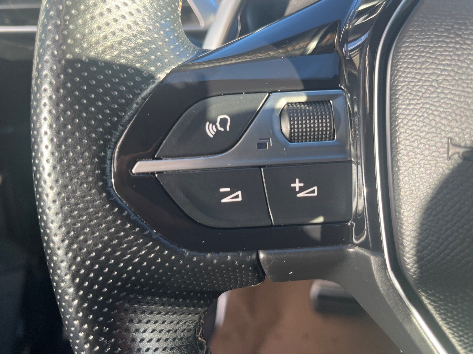 Billede af Peugeot 3008 1,6 Hybrid First GT EAT8