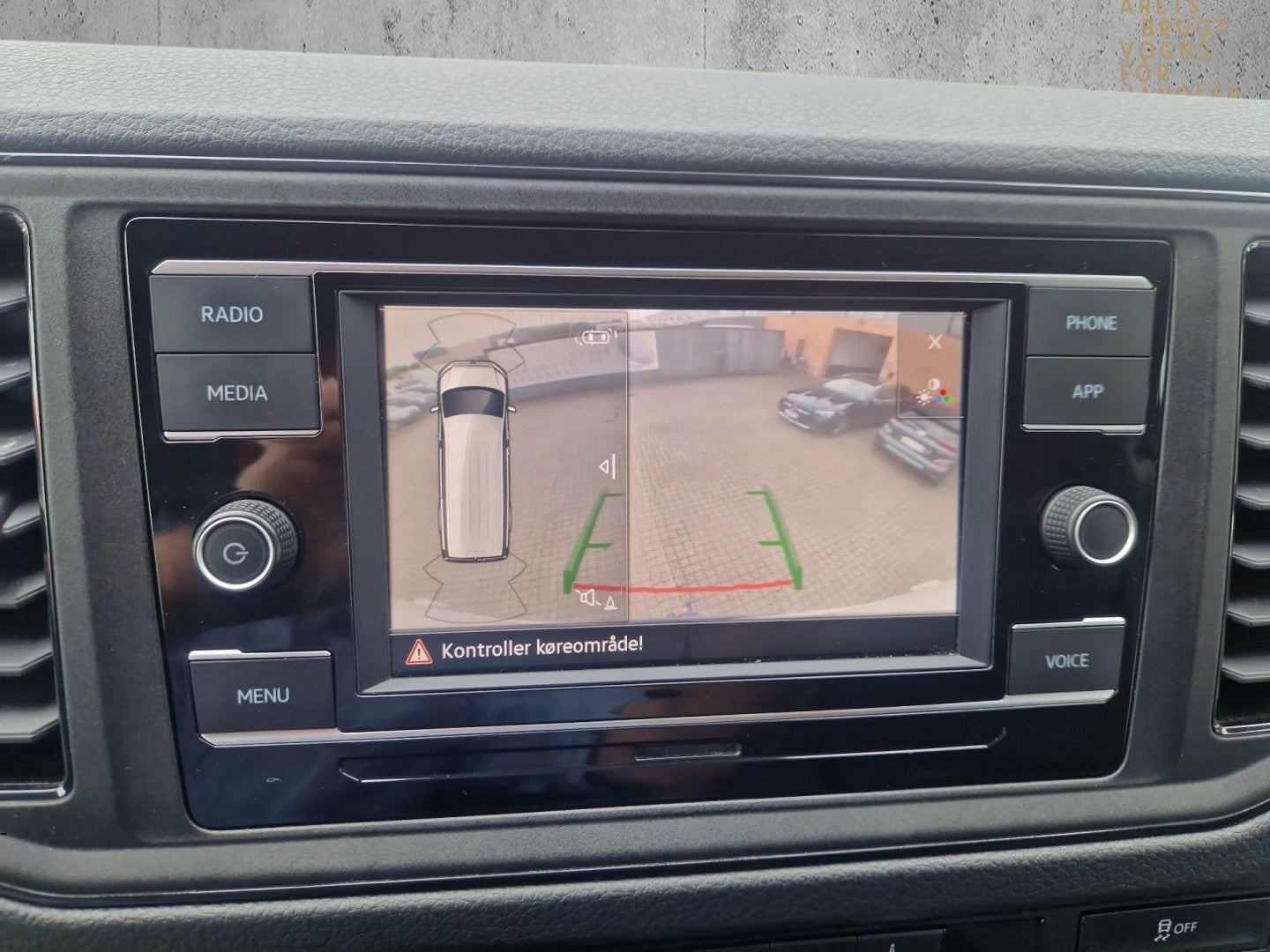 Billede af VW Crafter 35 2,0 TDi 177 Kassevogn L3H2 aut.