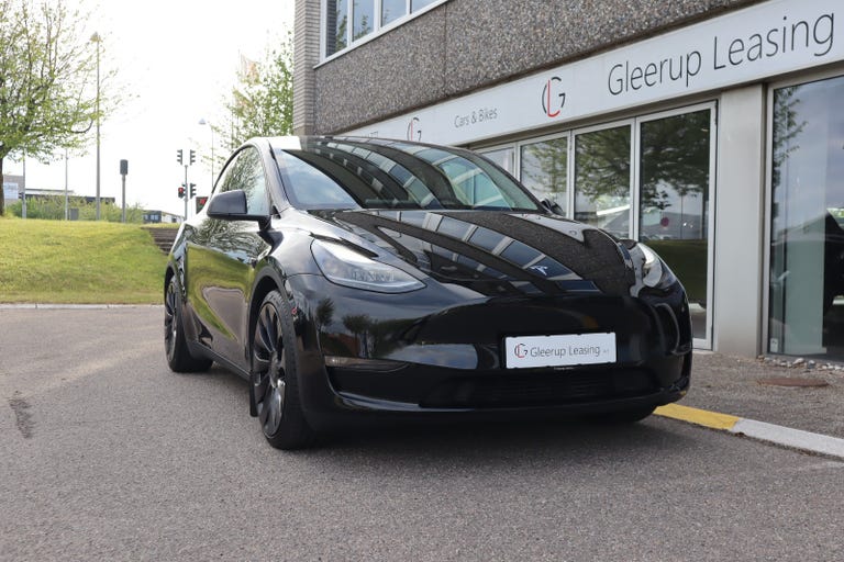 Tesla Model Y Performance AWD