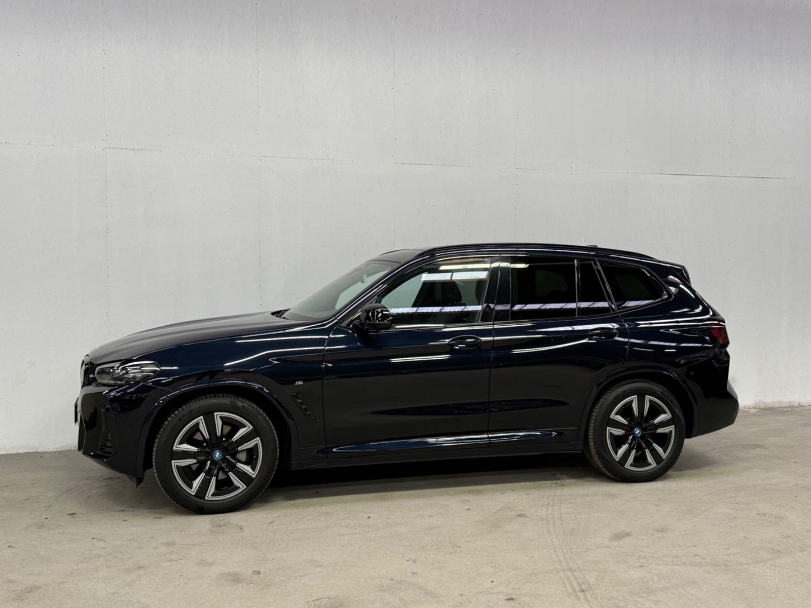 BMW iX3 Charged M-Sport A