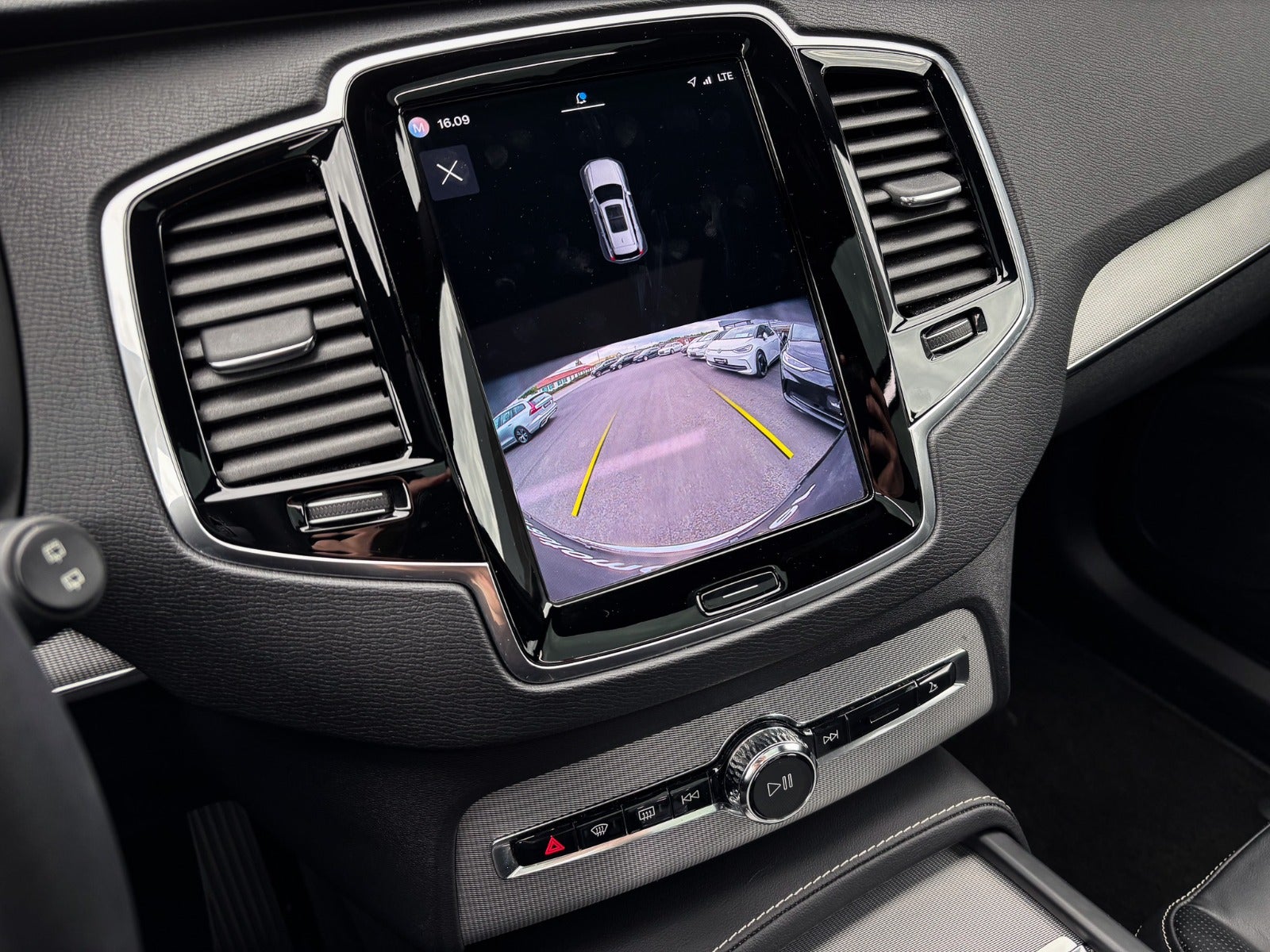 Billede af Volvo XC90 2,0 T8 ReCharge Ultimate Dark aut. AWD 7prs