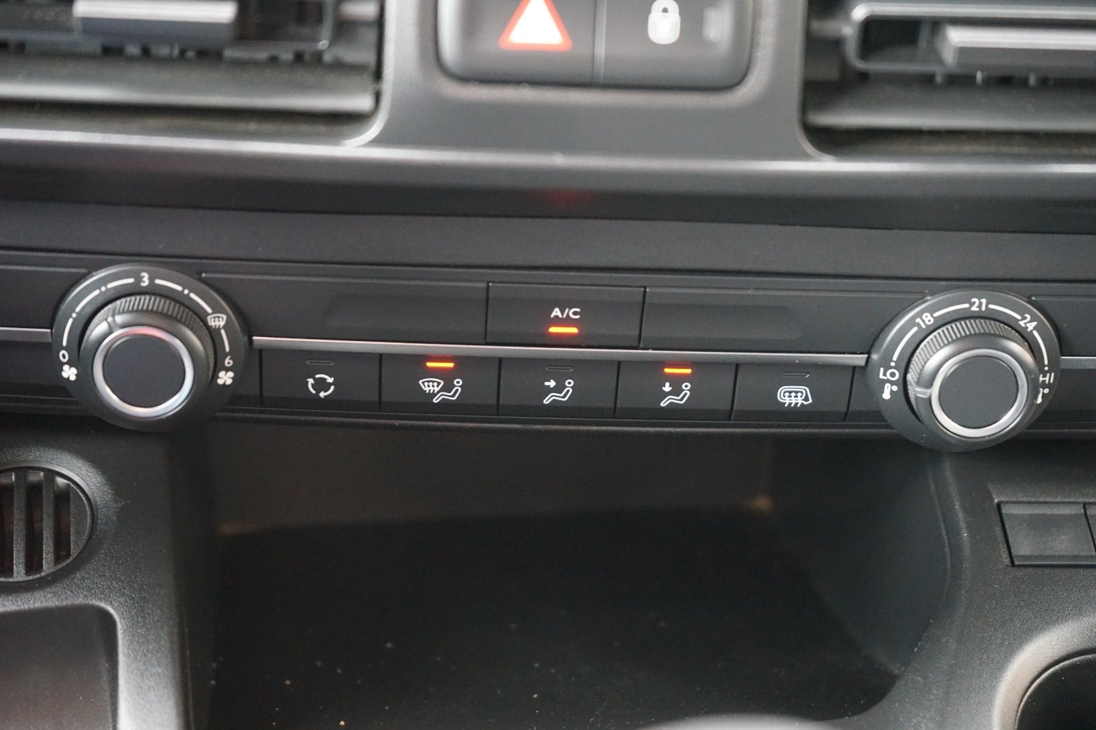 Billede af Peugeot Partner 1,5 BlueHDi 100 L1V1 Plus Van