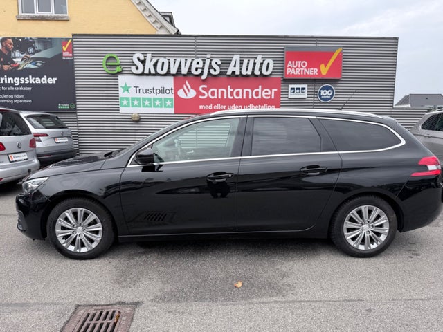 Peugeot 308 1,5 BlueHDi 130 Selection Sky SW