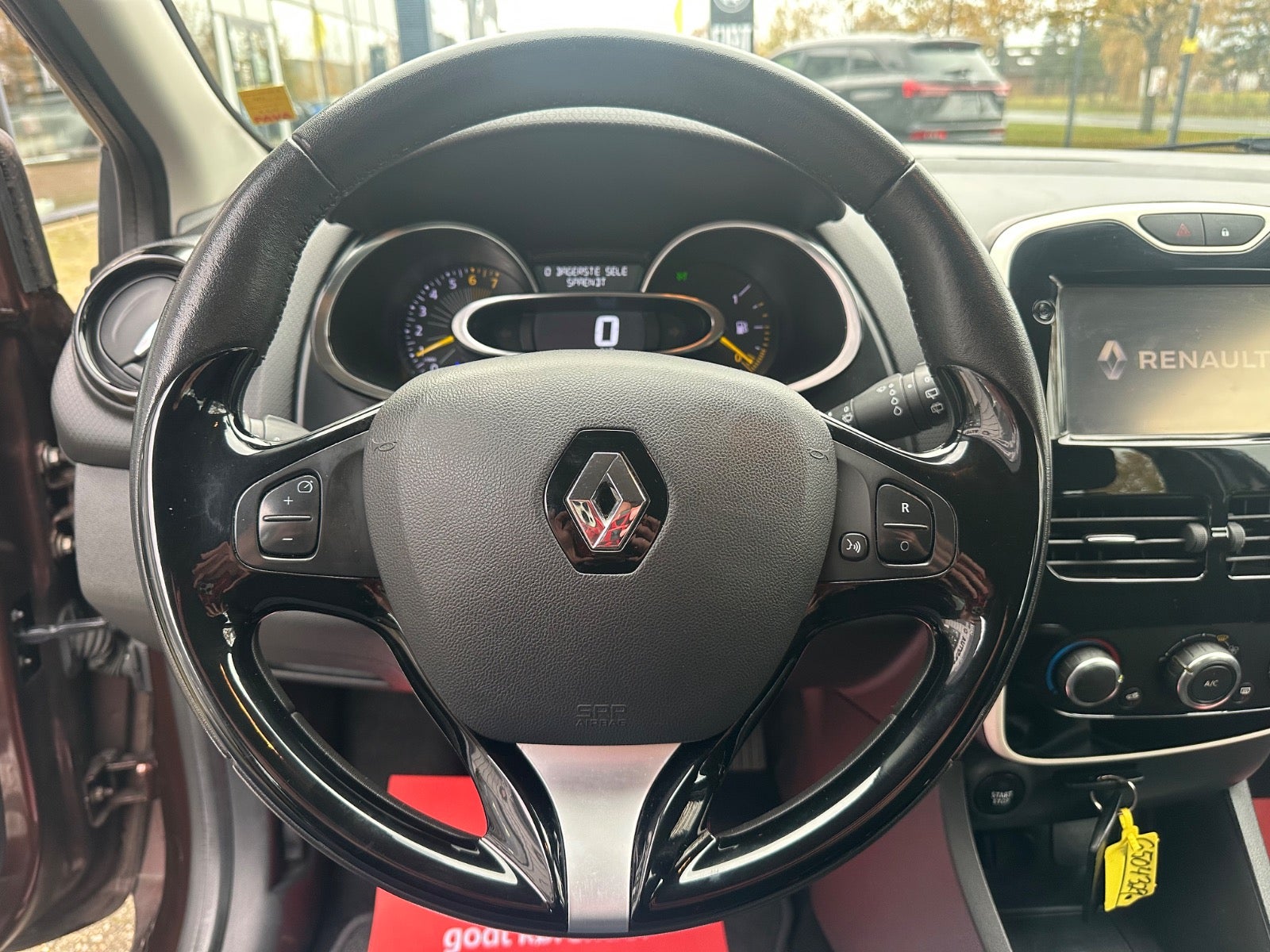Renault Clio IV TCe 90 Expression Sport Tourer