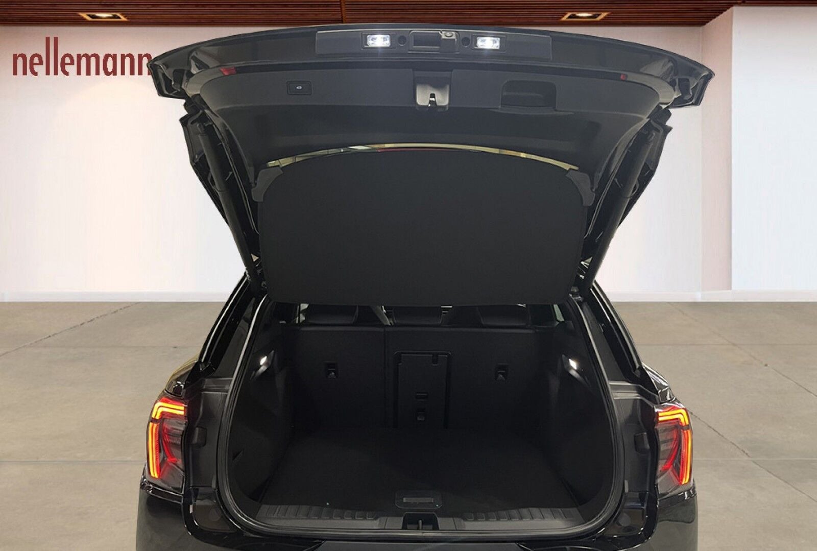 Ford Explorer Select Extended Range