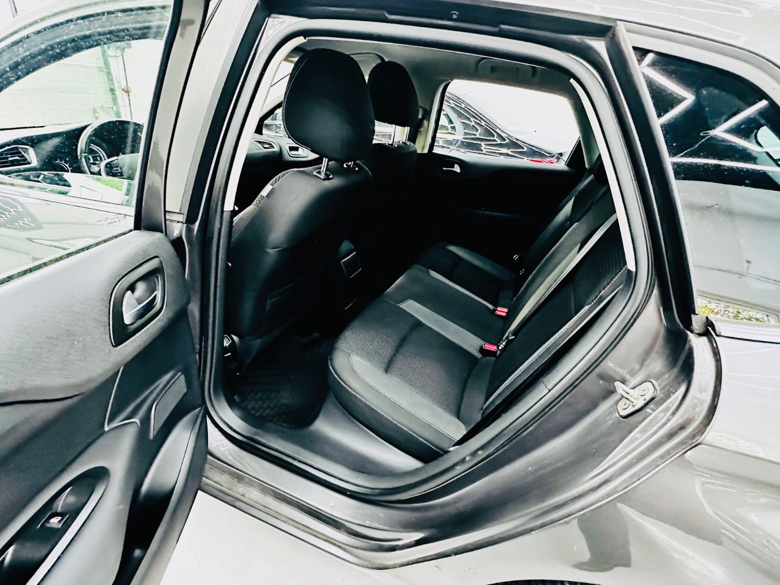 Billede af Citroën C4 1,6 BlueHDi 120 Feel