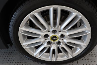 MINI Cooper SE Edition Premium Plus