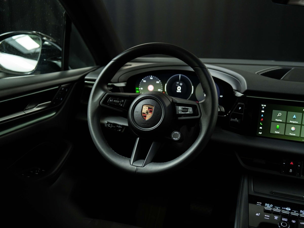 Gallery image 12 of 18