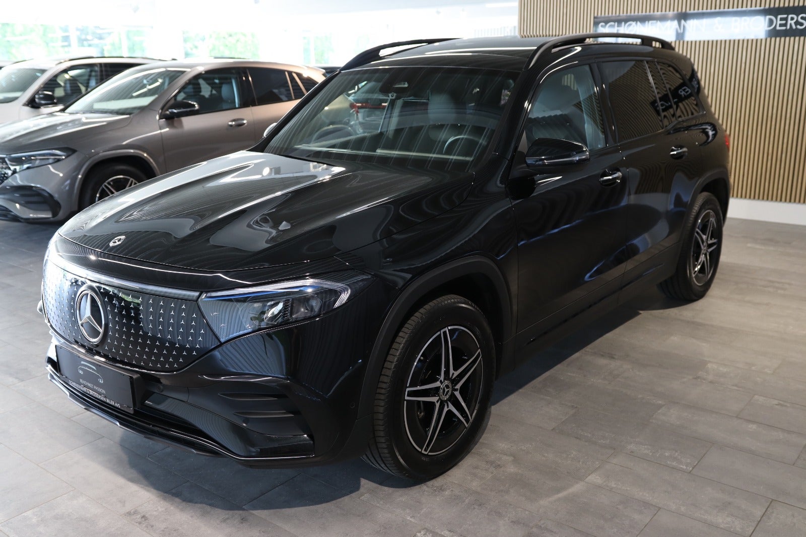 Billede af Mercedes EQB250+  AMG Line Advance Plus 7prs