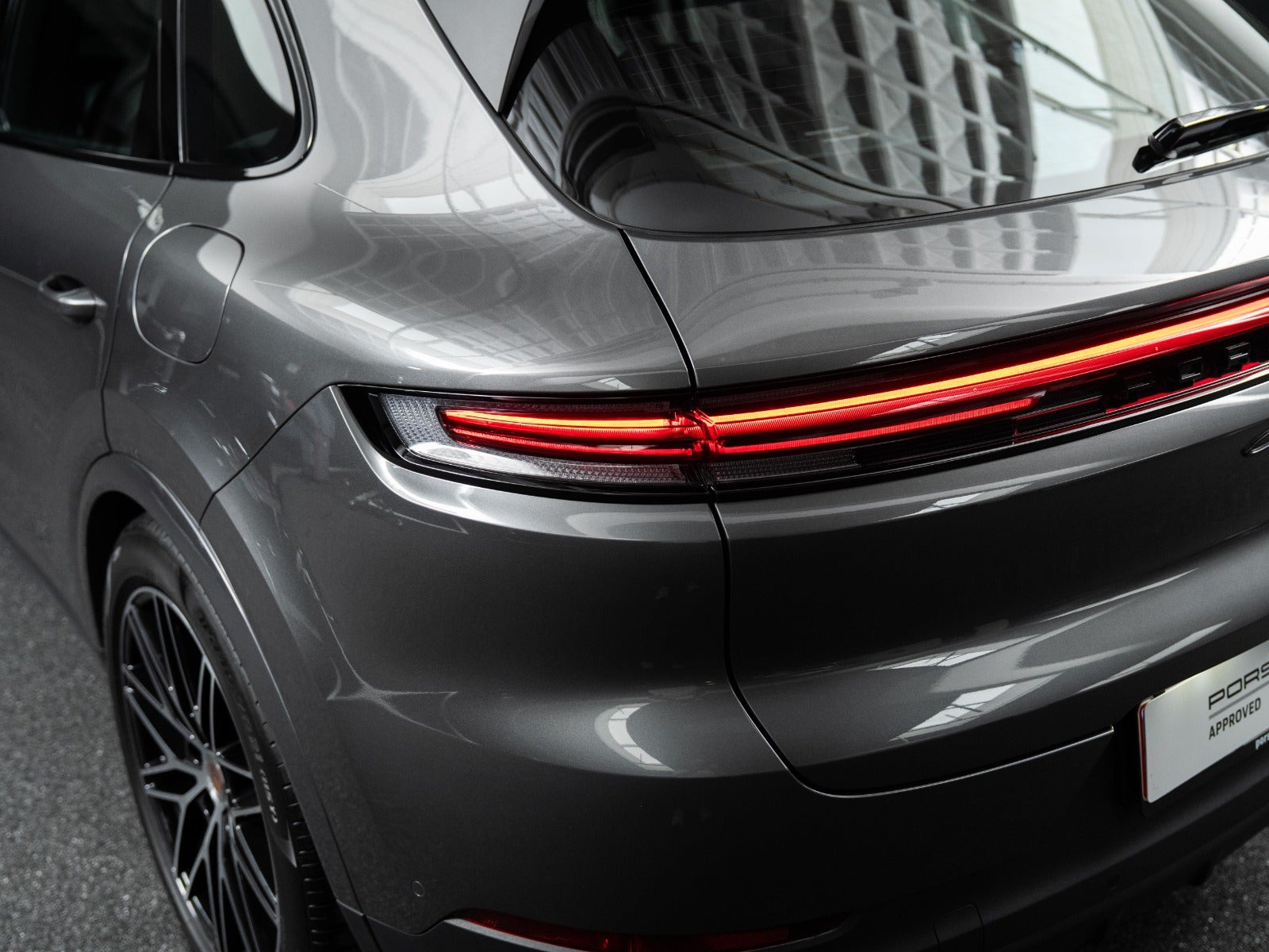 Gallery image 7 of 18