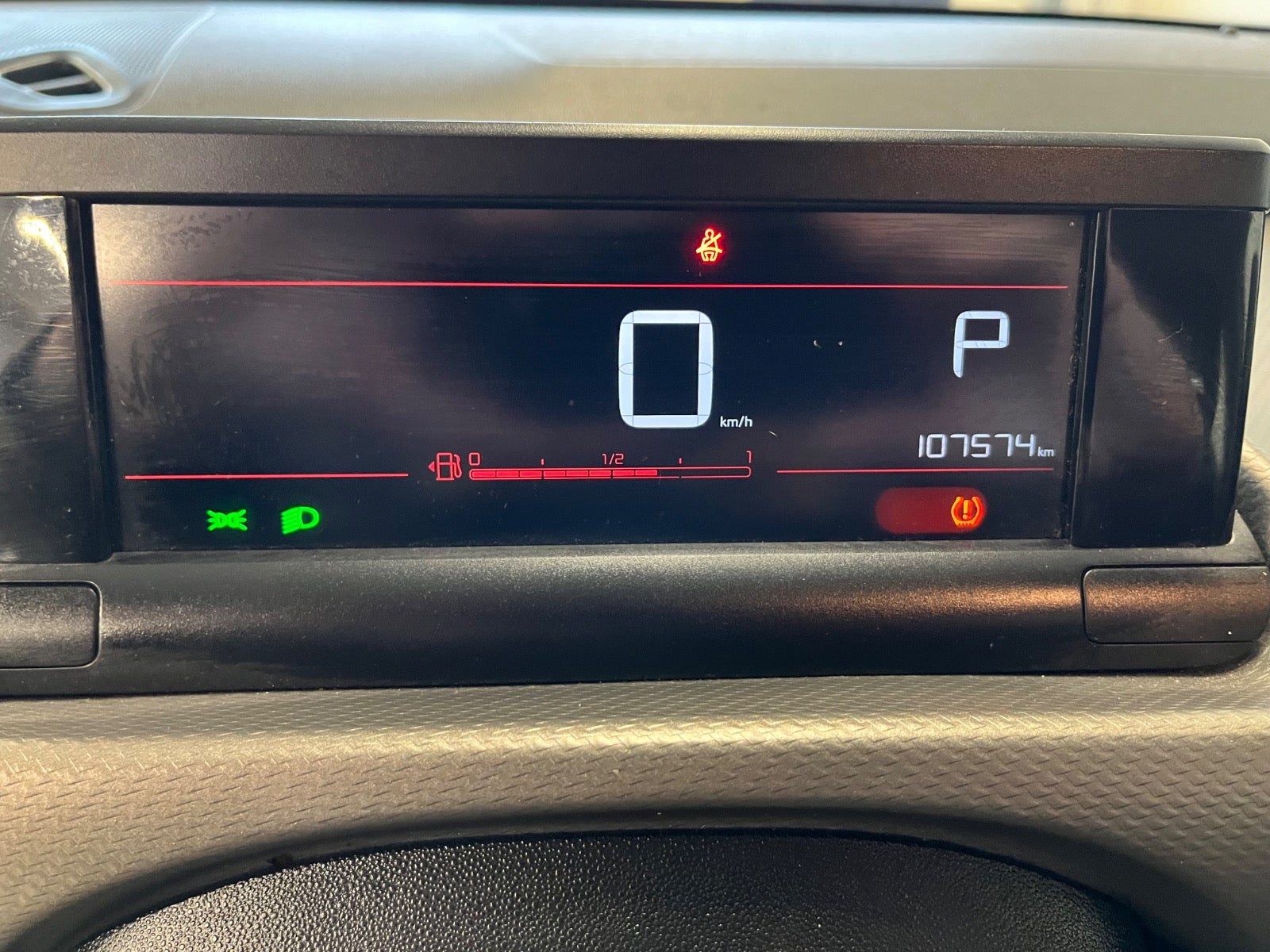 Billede af Citroën C4 Cactus 1,2 PureTech 110 Iconic EAT6 Van