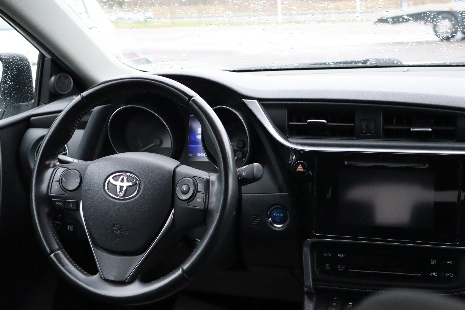 Billede af Toyota Auris 1,8 Hybrid Executive CVT