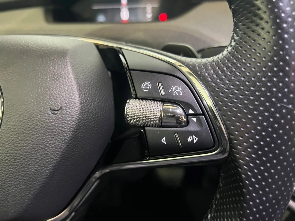 Skoda Enyaq iV Plus Loft