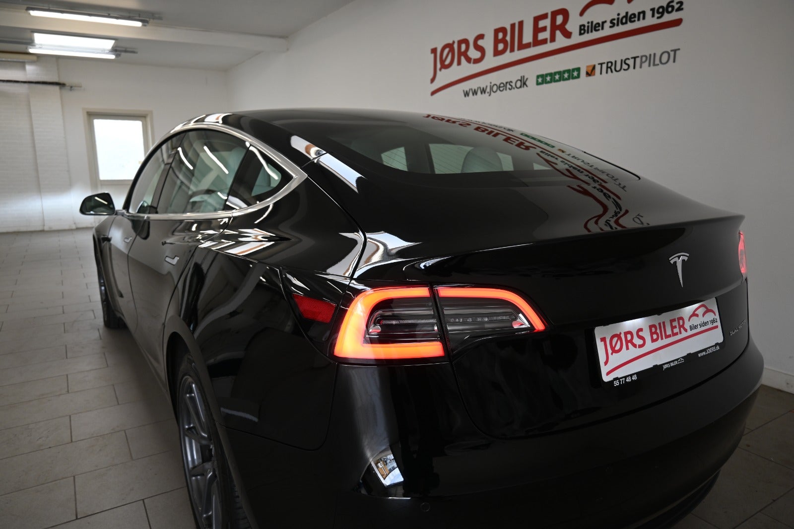 Tesla Model 3 Long Range AWD