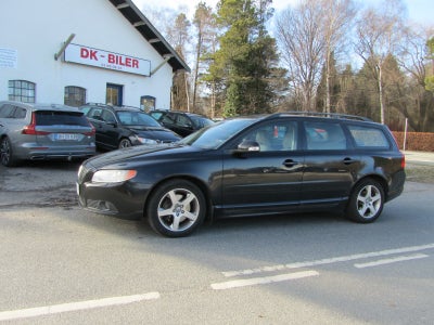 Volvo V70 2,5 T Momentum aut. 5d