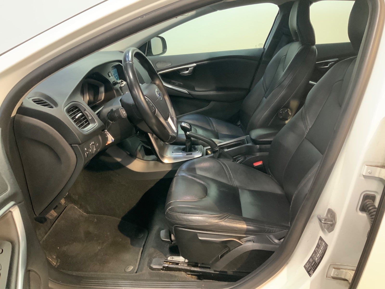 Volvo V40 (7/8)