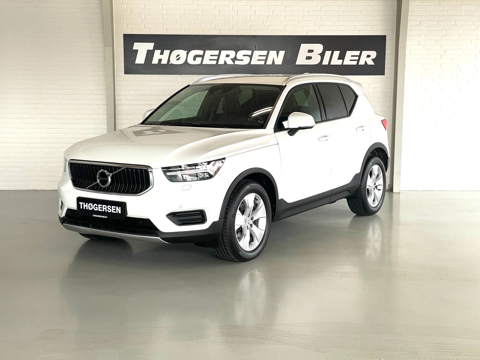 Billede af Volvo XC40 2,0 D4 190 Momentum aut. AWD