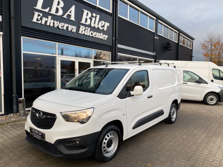 Opel Combo D 102 Enjoy L2V2