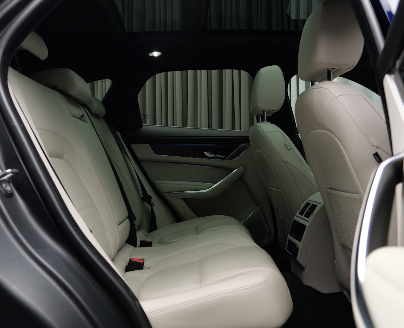 Jaguar F-Pace P400e S aut.