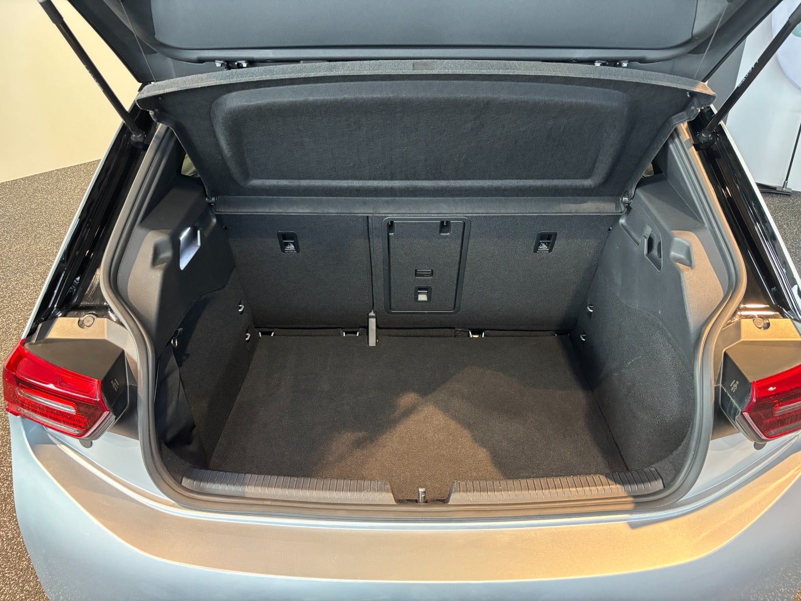 VW ID.3 58 Pro Performance 5d - 11