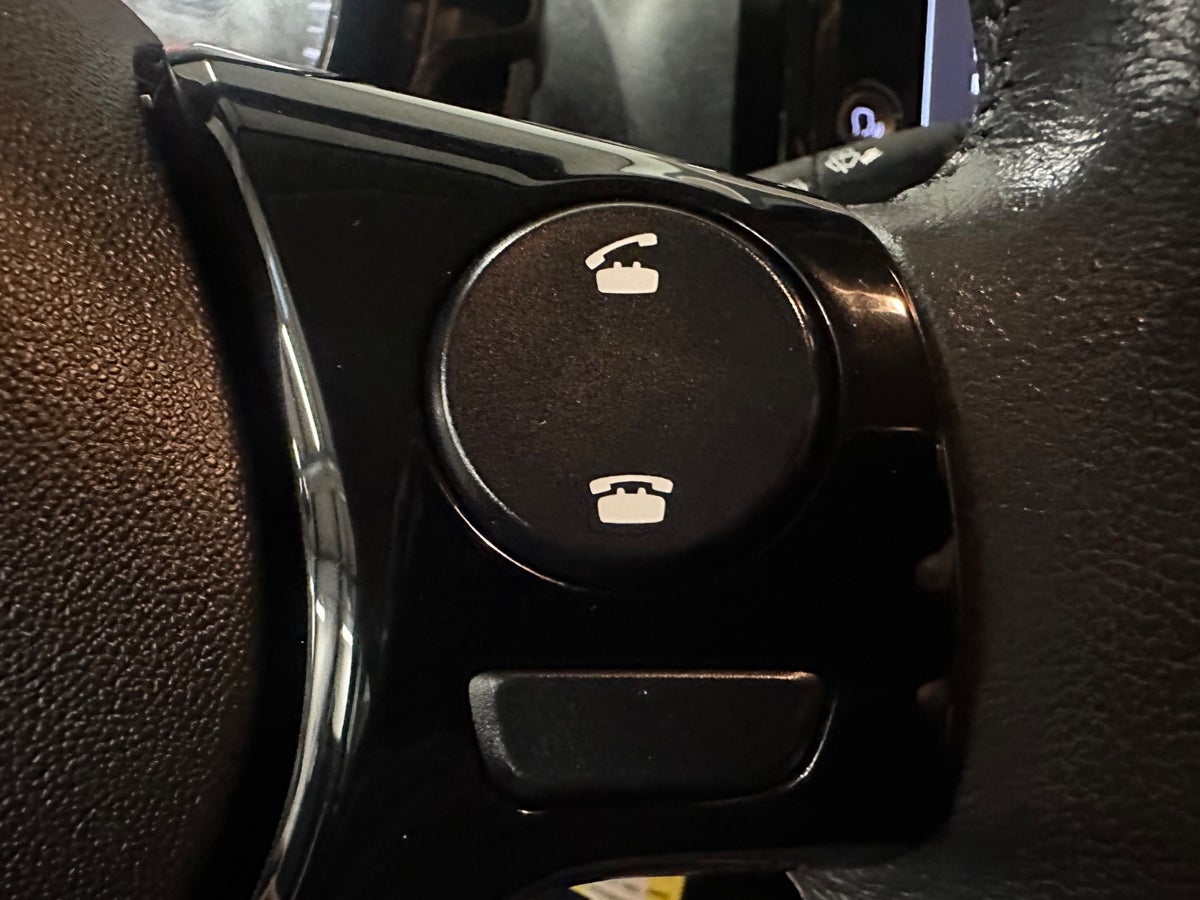 Peugeot 108 e-VTi 72 Allure+ Peugeot 108 e-VTi 72 Allure+