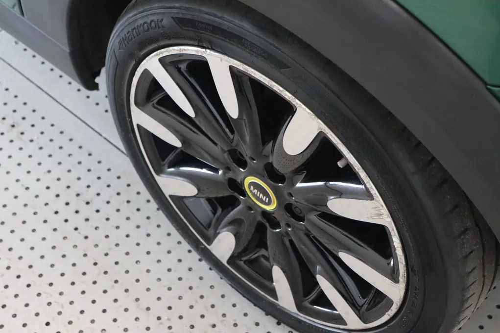 MINI Cooper SE Yours Trim