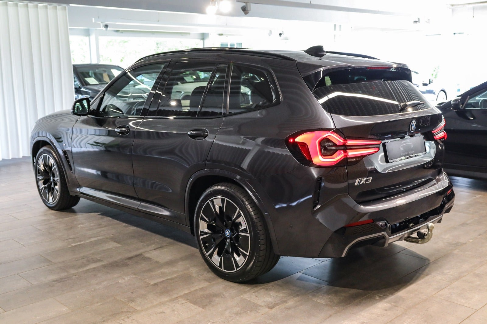 Billede af BMW iX3  Charged Plus M-Sport