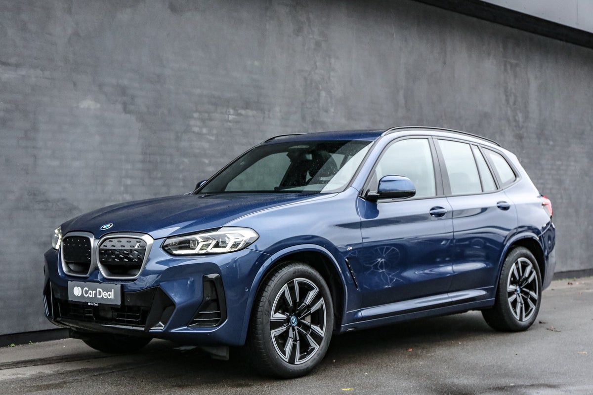 BMW iX3 billede
