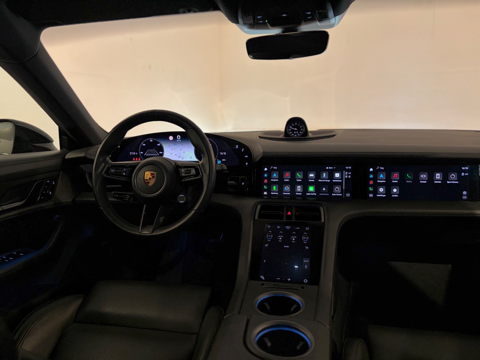 Porsche – Taycan 4S