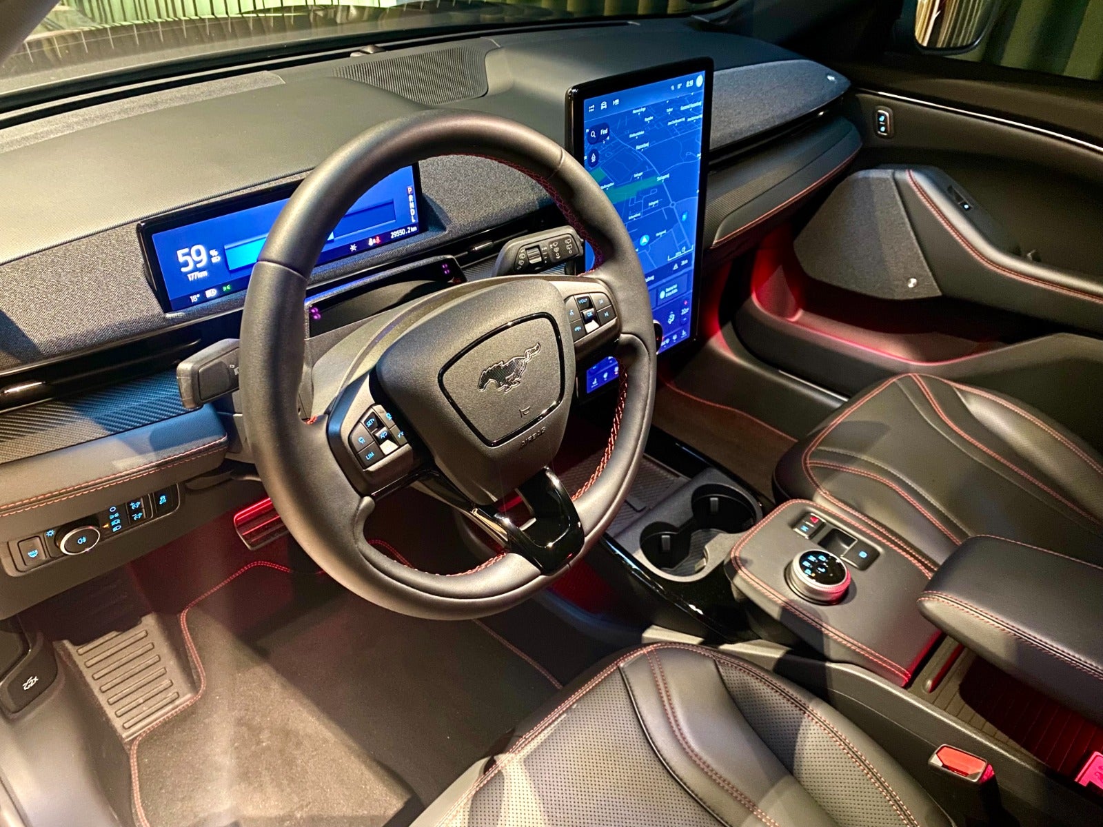 Billede af Ford Mustang Mach-E 75 Premium Standard Range AWD