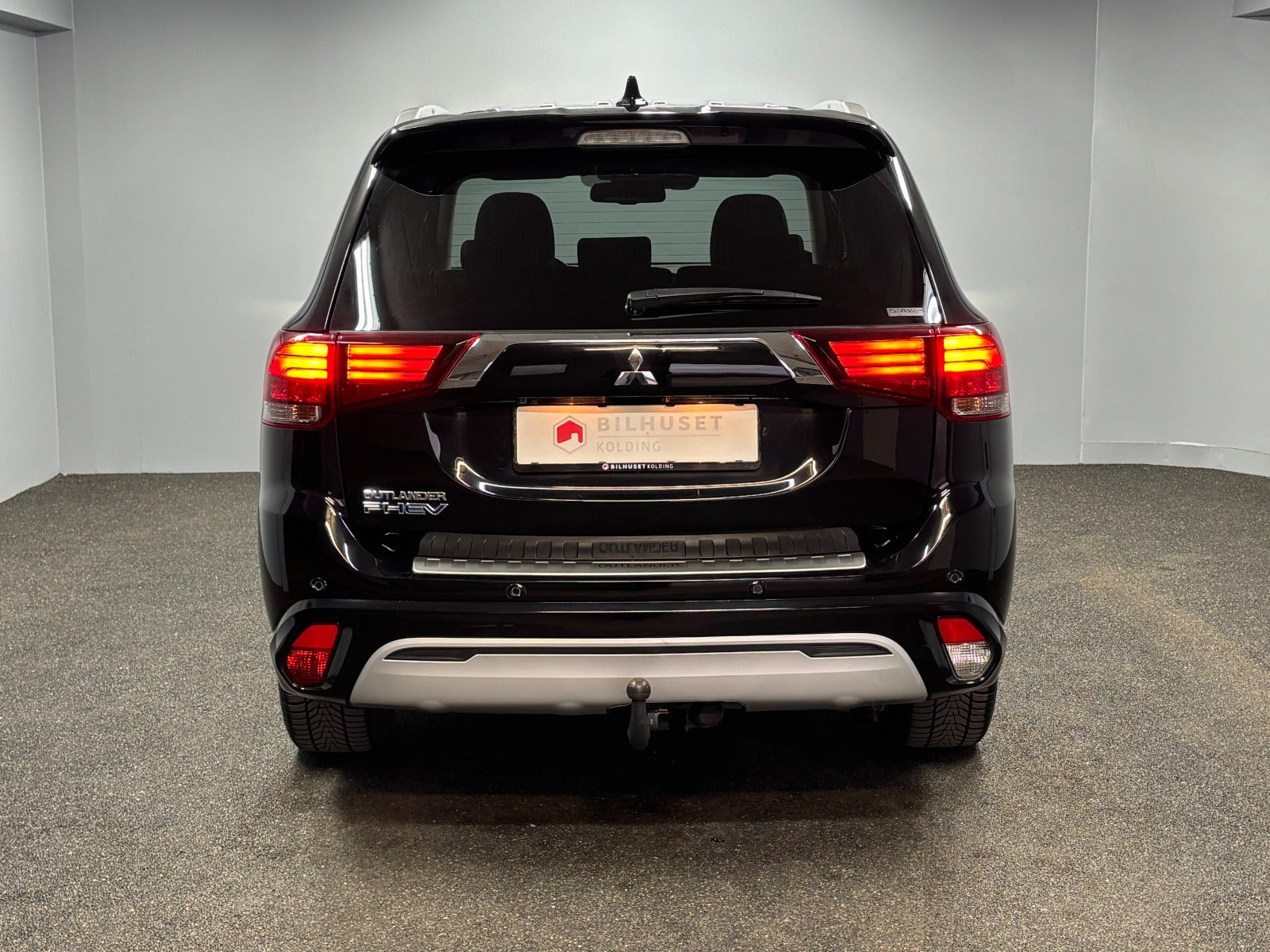 Billede af Mitsubishi Outlander 2,4 PHEV Intense CVT 4WD