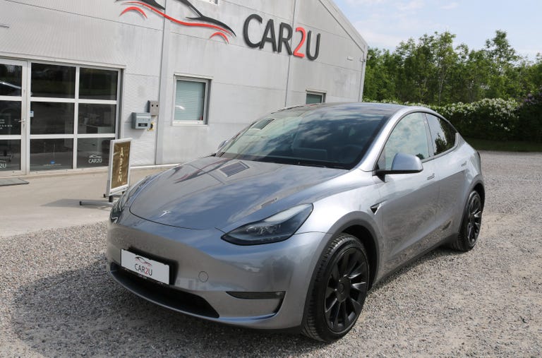 Tesla Model Y Long Range AWD