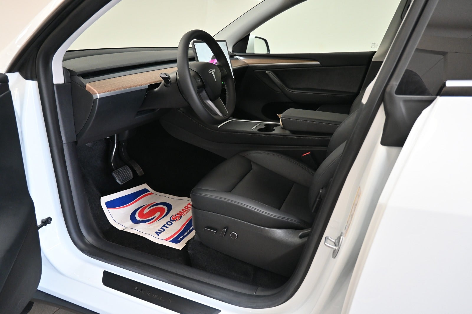 Tesla Model Y Long Range RWD