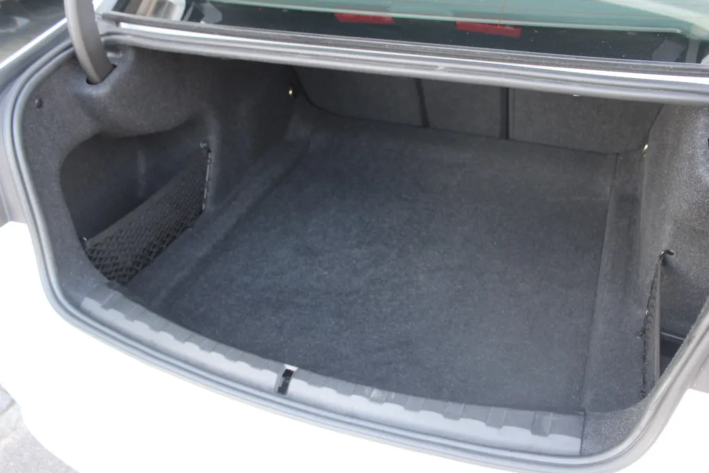 BMW 320i Sport Line aut.