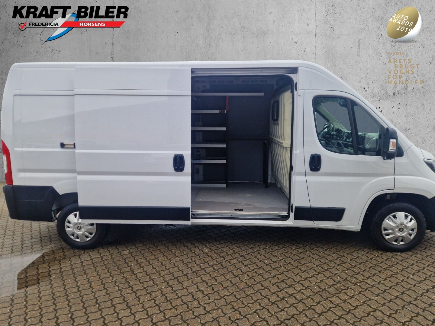 Billede af Peugeot Boxer 333 2,2 BlueHDi 140 L3H2 Premium