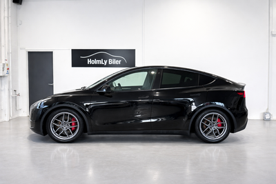 Tesla Model Y Performance AWD