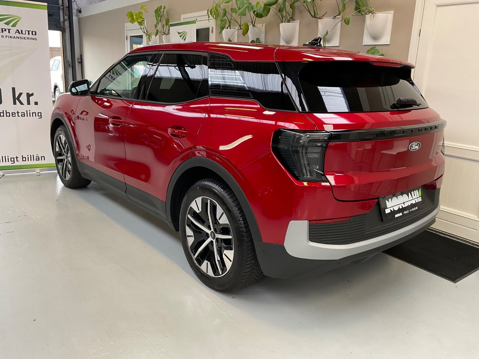 Ford Explorer 82 Select Extended Range 5d - 4